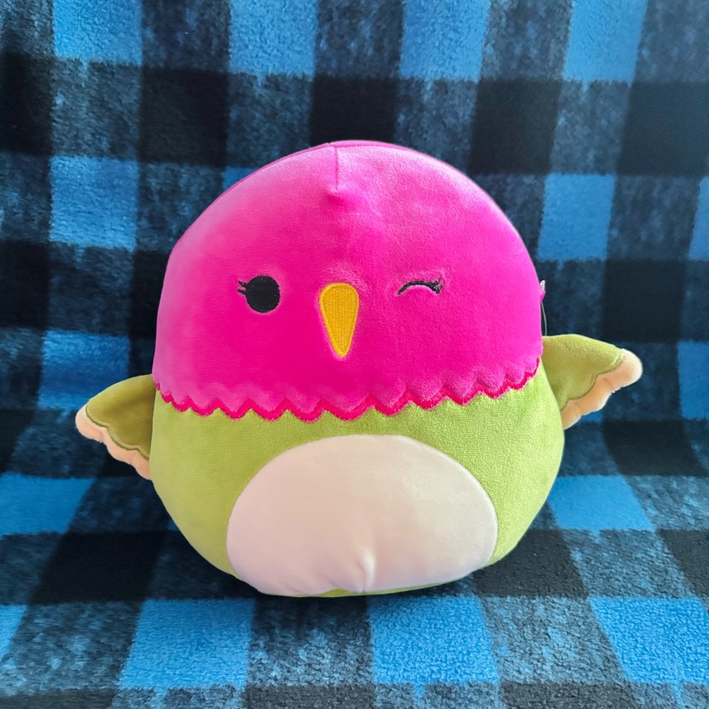 Na’Ima the Hummingbird 7” Squishmallow NWT